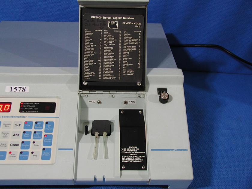 1578: Hach DR - 3000 Spectrophotometer, Spectrometer / Spectrophotometer, Hach