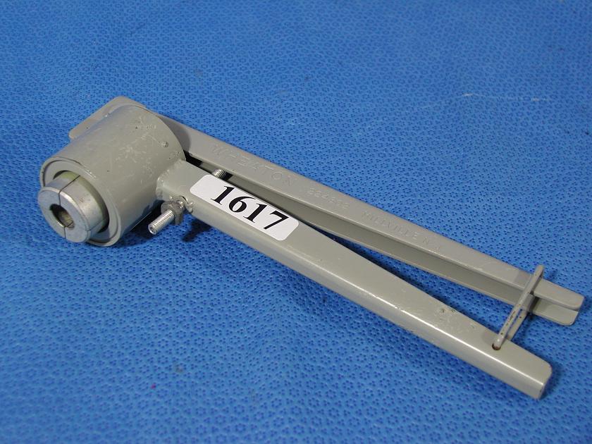 1617: Wheaton Manual Cap Crimper, Miscellaneous Lab Items, Wheaton Science Products