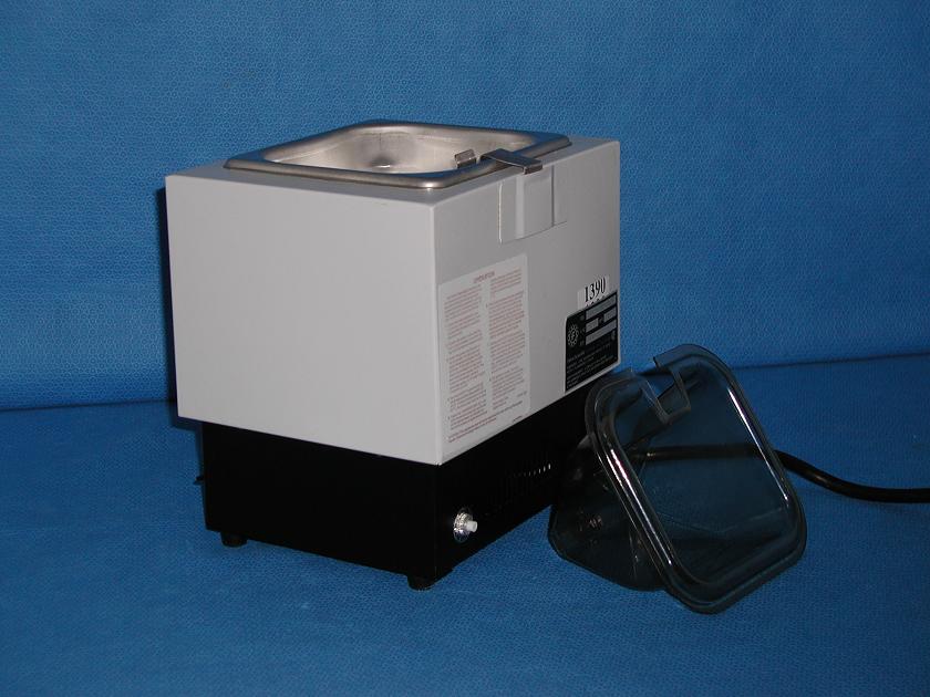 1390: Fisher 2L Water Bath, Water Bath / Circulator, Fisher Scientific