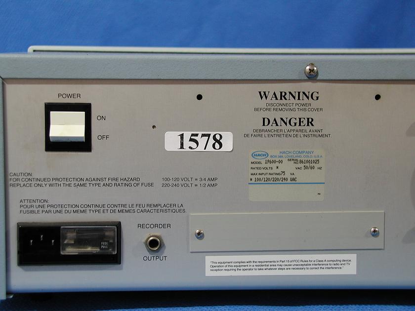 1578: Hach DR - 3000 Spectrophotometer, Spectrometer / Spectrophotometer, Hach