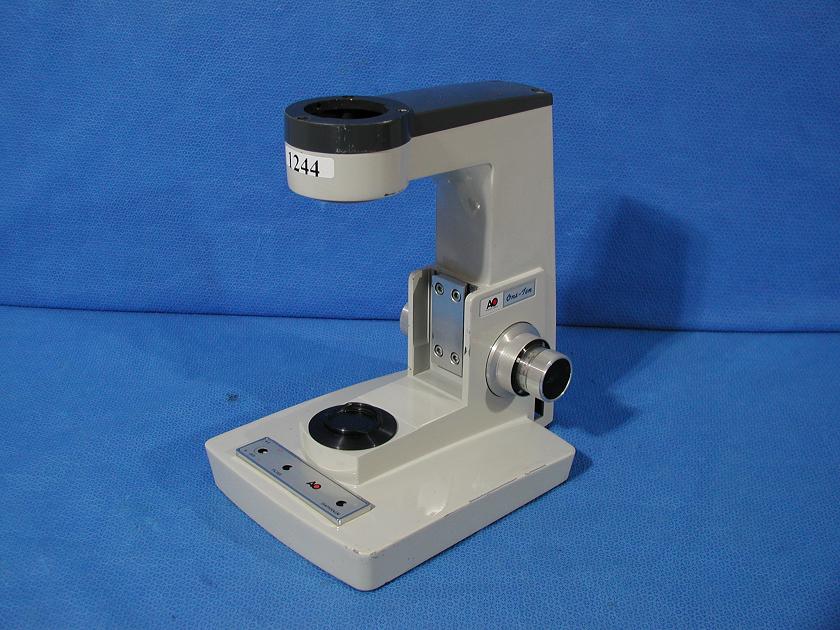 1244: American Optic 110 Microscope, Optic / Microscope, American Optical