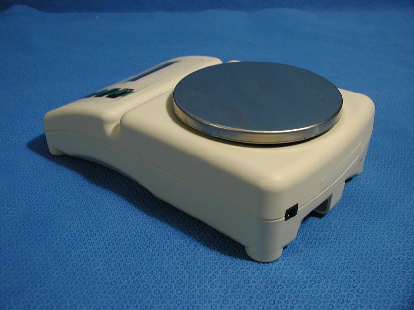 1672: Acculab VI - 200 Scale, Scale / Balance, Acculab
