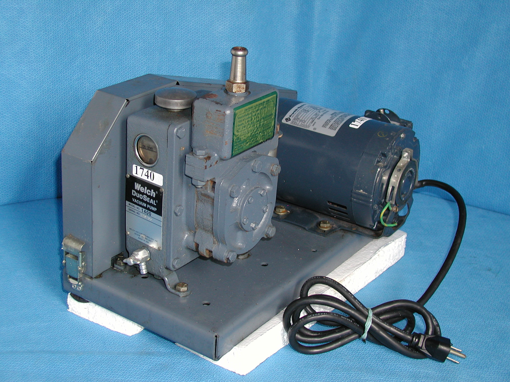 1740: Welch 1400 Vacuum Pump, Pump, Welch Vacuum Technology