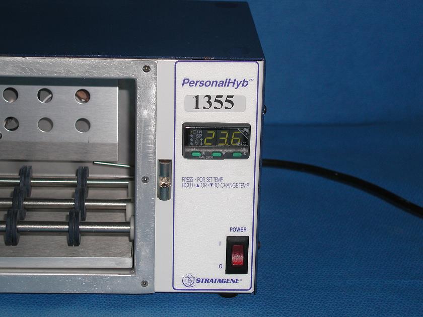 1355: Stratagene Hybridization Oven, Incubator / Oven, Stratagene