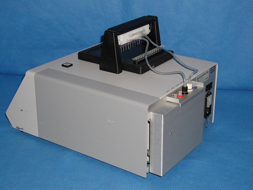 1285: Molecular Devices Microplate Reader, MicroPlate Reader / Washer, Molecular Devices