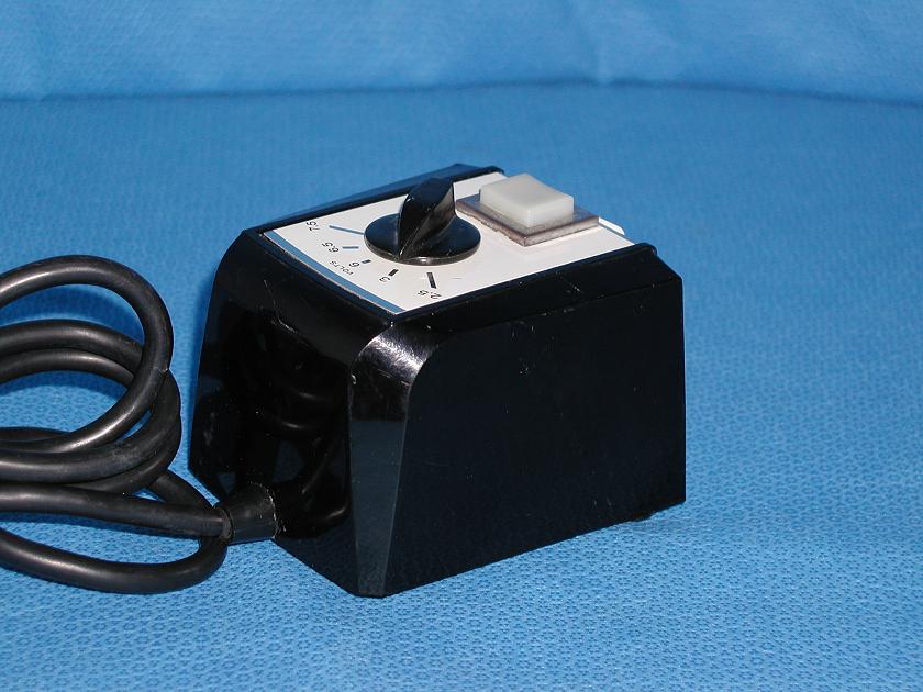 1219: American Optical Microscope Light Transformer, Optic / Microscope, American Optical