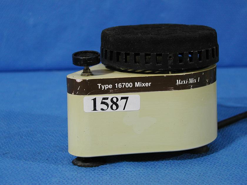 1587: Thermolyne M16700 Mixer, Shaker / Rotator / Mixer / Vortexer, Branstead  Thermolyne