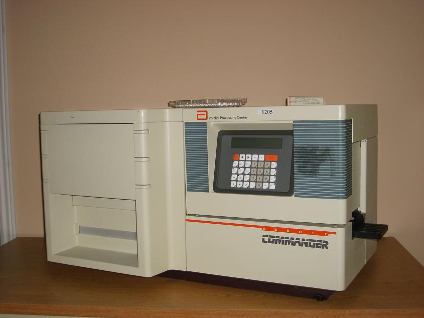 1205: Abbott Commander Parallel Processing Center, Immunoassay System, Abbott Laboratories