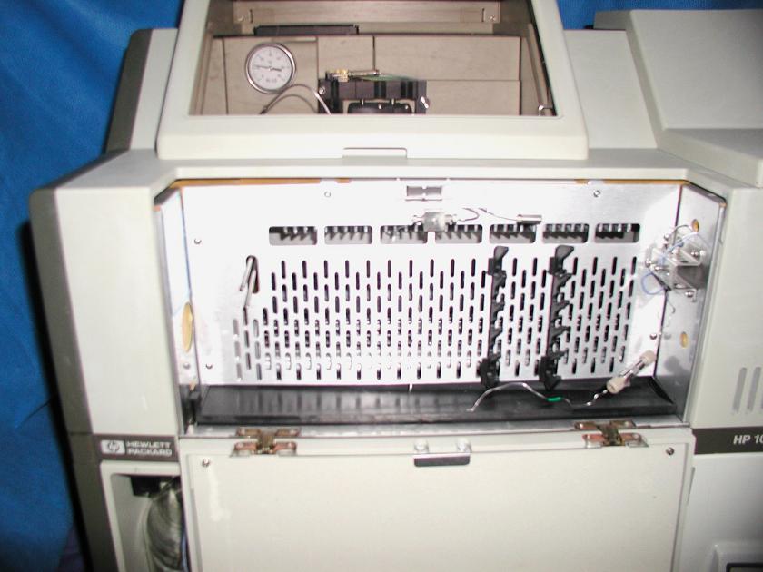 1664: HP 1090m Liquid Chromatograph, HPLC / FPLC, HP Hewlett Packard