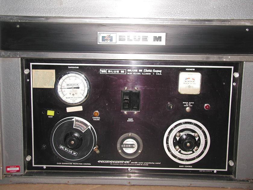 1652: Blue M Oven, Incubator / Oven, Blue M Electric