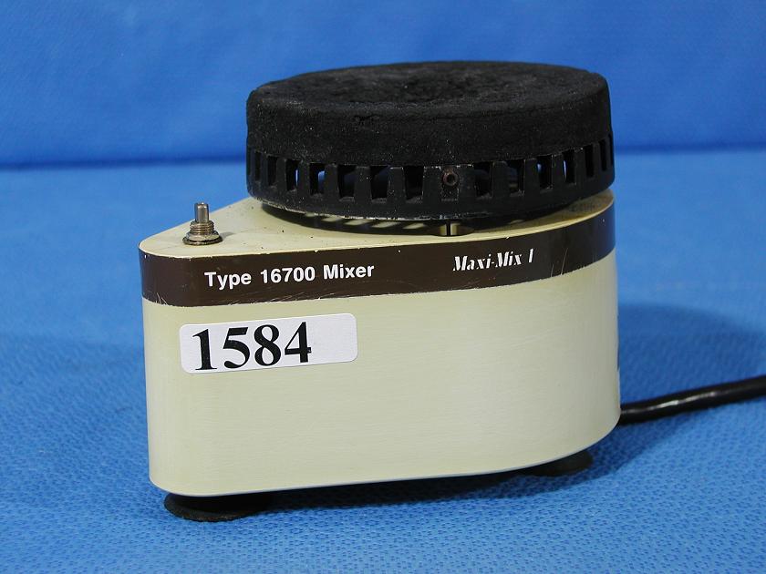 1584: Thermolyne M16700 Mixer, Shaker / Rotator / Mixer / Vortexer, Branstead  Thermolyne