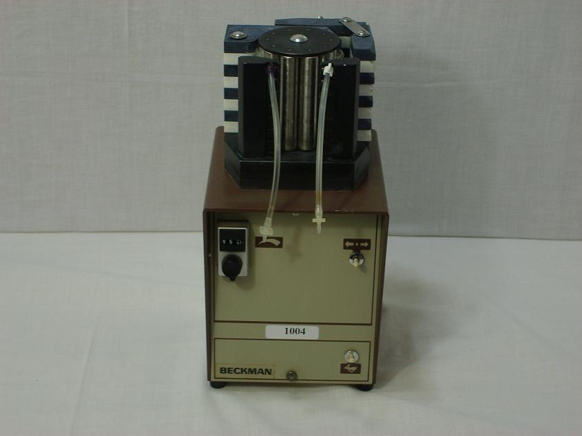 1004: Beckman MiniPlus 2 Peristaltic Pump, Pump, Beckman Instruments