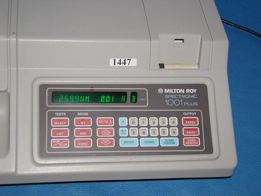 1447: Milton Roy Spectronic 1001 Plus, Spectrometer / Spectrophotometer, Milton Roy