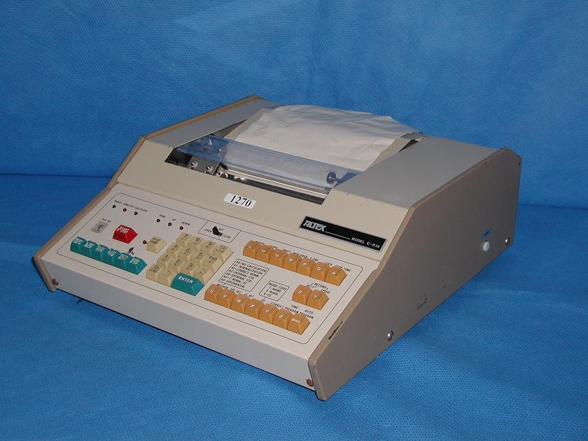 1270: Shimadzu Altex C - R1A Analyzer, HPLC / FPLC, Pharmacia Fine Chemicals