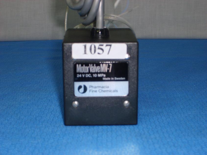 1057: Pharmacia Motor Valve MV-7, HPLC / FPLC, Pharmacia Fine Chemicals